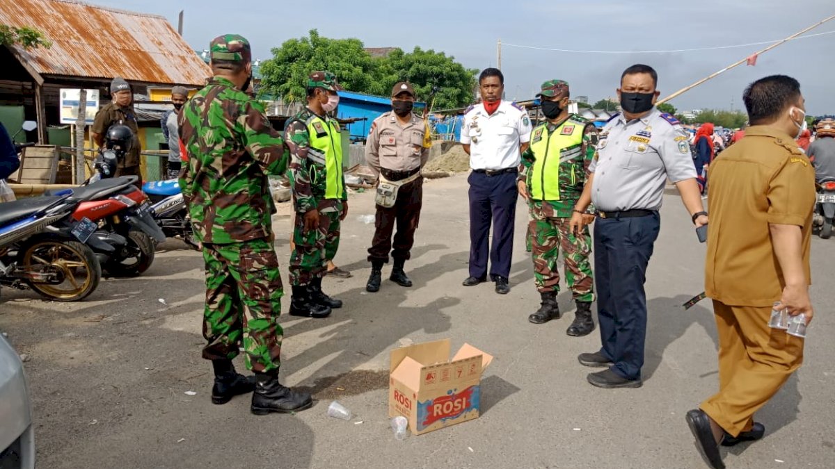Dishub Parepare Pantau Posko Terpadu Penanganan Covid-19 di Pasar Lakessi