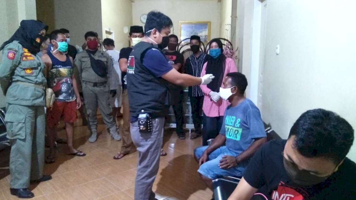 Cegah Corona, Pemkab Sinjai Cek Suhu Tubuh Pendatang