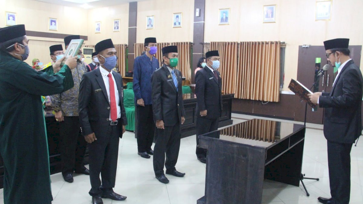 Anwar Abu Bakar Lantik Kepala Kemenag Maros, Selayar dan Pinrang