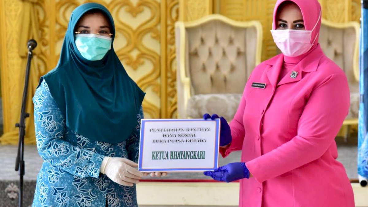 TP PKK Sulsel Salurkan Bantuan Selama Bulan Ramadan