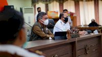 Taufan Pawe Rapat bersama Gubernur dan Perwakilan BI, Bahas Bahan Pokok