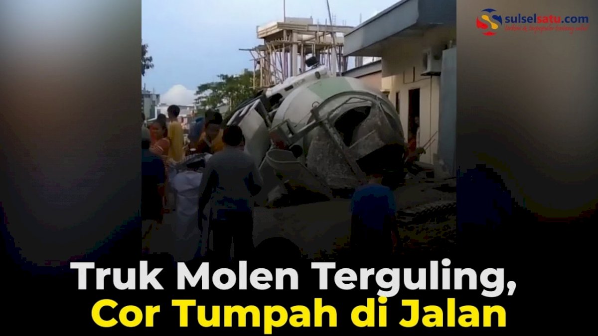 VIDEO: Truk Molen Terguling, Cor Tumpah di Jalan
