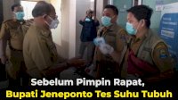 VIDEO: Sebelum Pimpin Rapat, Bupati Jeneponto Tes Suhu Tubuh