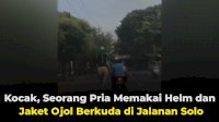 VIDEO: Kocak, Seorang Pria Memakai Helm dan Jaket Ojol Berkuda di Jalanan Solo