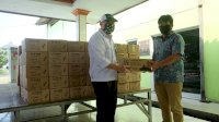 AHM Bagi 1100 Paket Sembako Ramadan Sehat