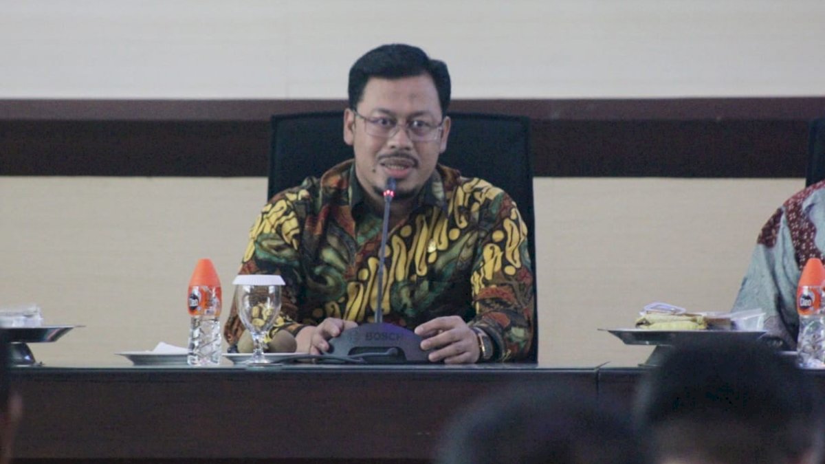 Tahun Ini Muzayyin Pilih Salat Idul Fitri di Rumah Saja