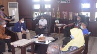 Bupati Seto Ingin BST Kemensos Diterima Utuh Warga