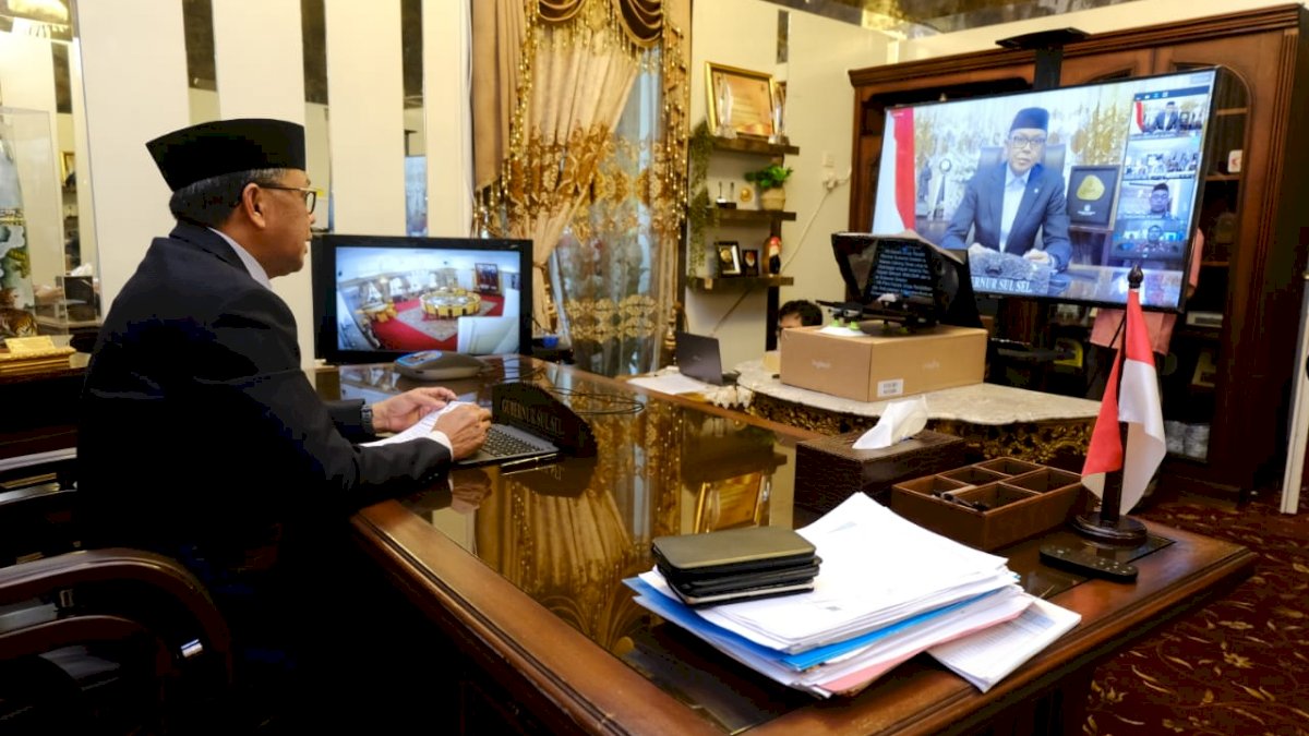 Peringati Hardiknas, Nurdin Abdullah Gelar Telekonferensi Bersama Stakeholder Dunia Pendidikan