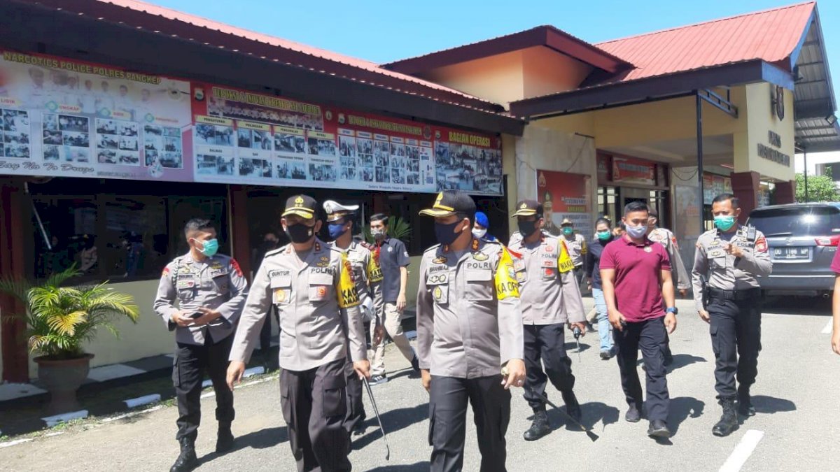 Pastikan Tugas Polri Berjalan Baik, Kapolda Sulsel Pantau Personel dan Pos Pam