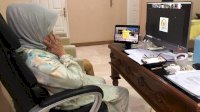 Bahas Penanganan Corona, Hasnah Syam Rapat Bersama Mitra Kerjanya Secara Virtual