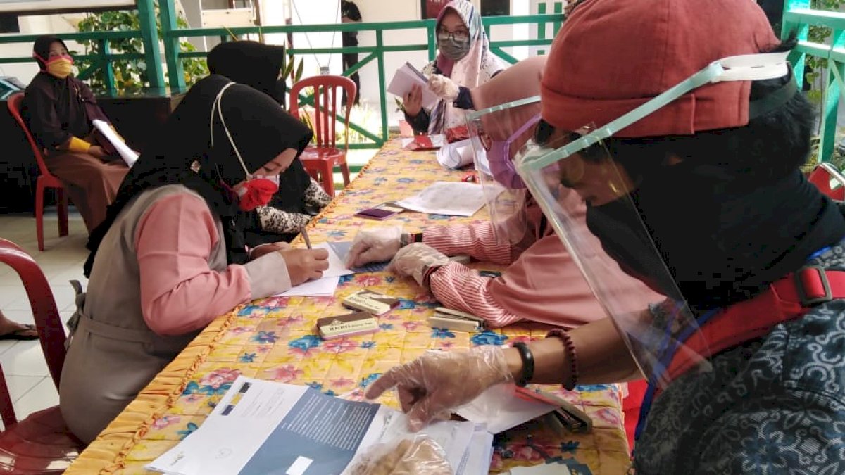 Pemkab Sinjai Mulai Bagikan Kartu Penerima BPNT