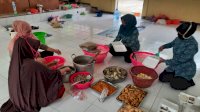 DU Kecamatan Parangloe Distribusikan Ratusan Paket Buka Puasa Gratis Selama PSBB