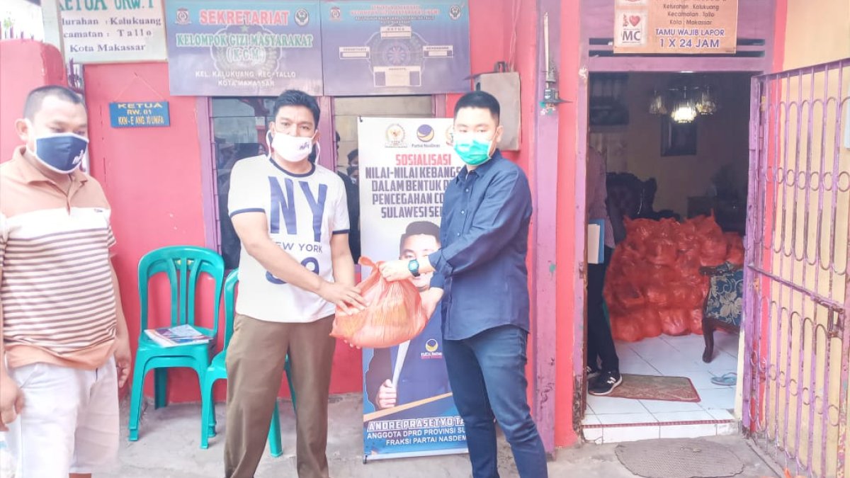 Salurkan Sembako, APT Harap Warga Jalani Ibadah Puasa Dengan Khusyuk