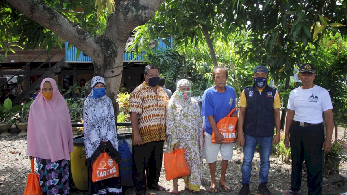 Bantuan NasDem Peduli dan SAR Care Sasar Duapitue Sidrap