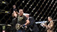 UFC 249: Gaetjhe Menang TKO atas Ferguson