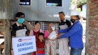 Bosowa Semen Maros Bagi Sembako ke Warga Terdampak Covid-19 di Dua Kabupaten
