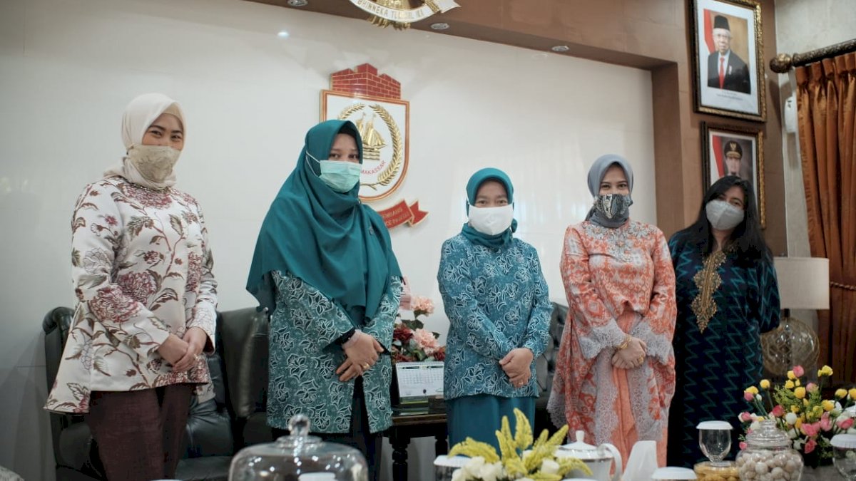 Ikawan DPRD Perkuat Kebersamaan dengan TP PKK Makassar