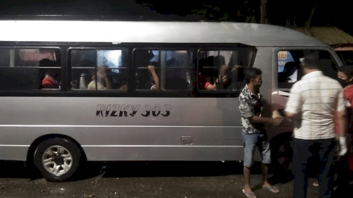 Tiba di Sinjai, 11 Pekerja Migran Deportasi Malaysia Langsung Isolasi Mandiri