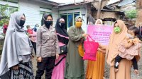 Bhayangkari Cabang Sinjai Berbagi dengan Kaum Perempuan dan Anak