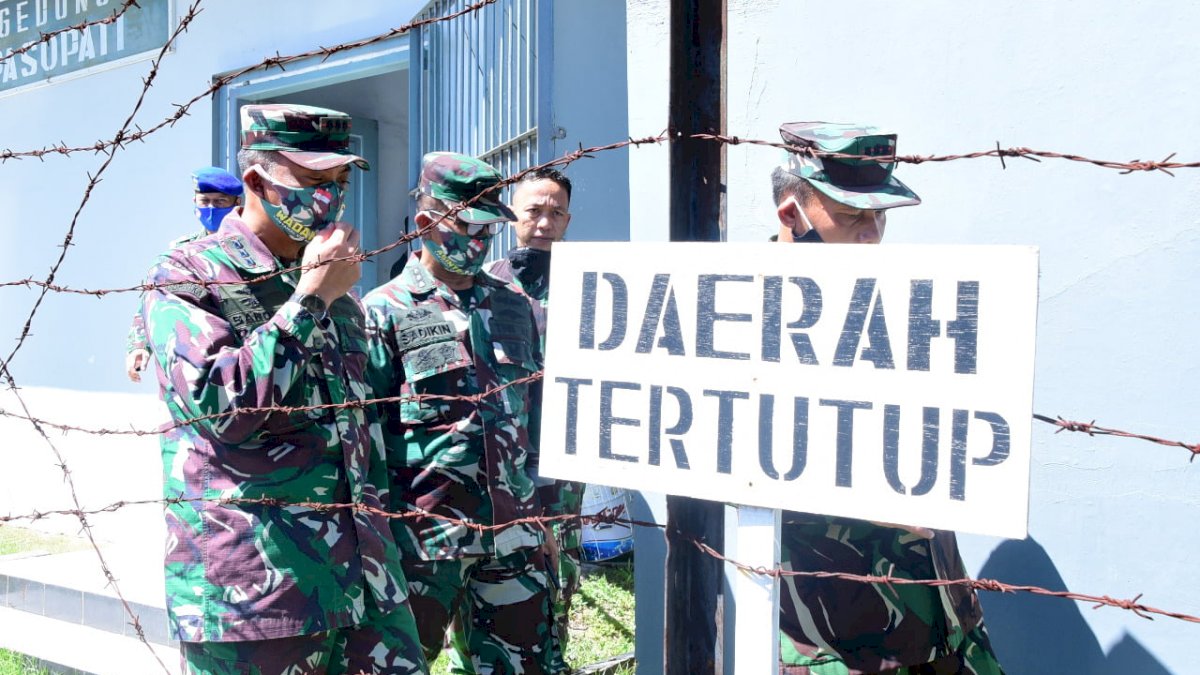 Wadan Lantamal VI Inspeksi Gudang Senjata dan Amunisi