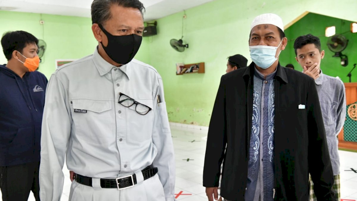 Nurdin Abdullah Ikut Salat Jenazah Korban Banjir Bantaeng