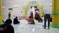 MCCC Makassar Ajak Jemaah Masjid Disiplin Terapkan Protokol Kesehatan