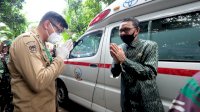 Pemkab Gowa Dapat Bantuan Ambulans dari Nurdin Abdullah