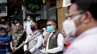Taufan Pawe Wakafkan Gaji Bantu Pembangunan SDIT KH Ahmad Dahlan