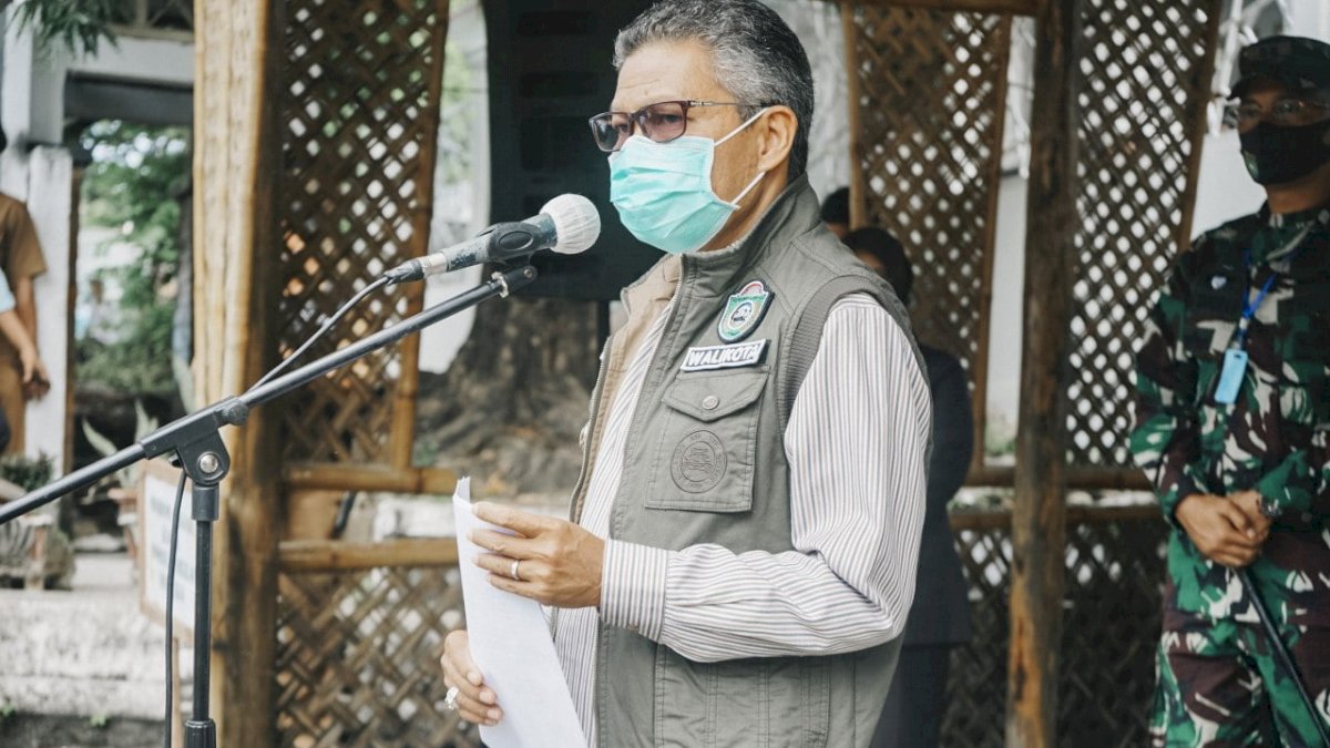 Taufan Pawe Minta Camat dan Lurah Maksimalkan Pelayanan kepada Warga