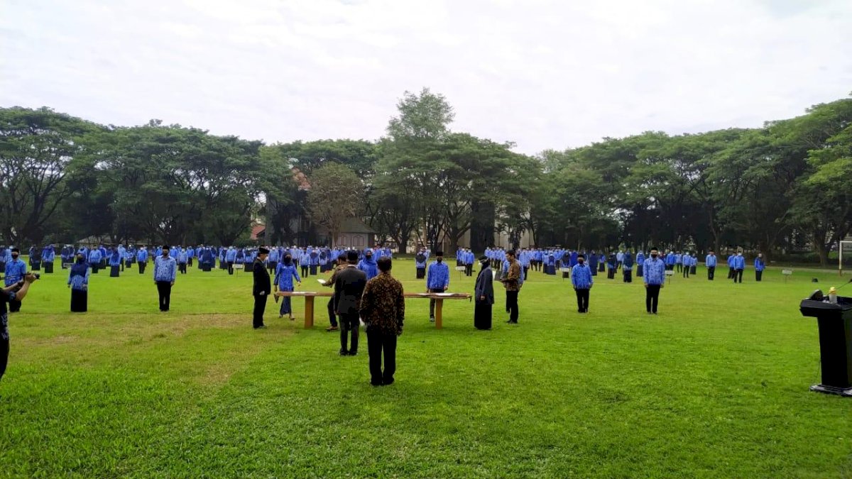 Rektor Lantik PNS Lingkup UIN Alauddin Makassar
