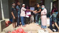 Penerima BLT-DD di Desa Ujung Bulu Bantu Korban Bencana Alam di Rumbia