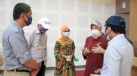 Anggota DPR Hasnah Syam Bantu Alat Rapid Test di RSGM Unhas