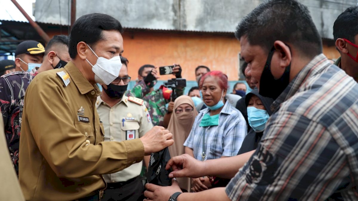 Pastikan Ditangani dengan Baik, Rudy Kunjungi Lokasi Kebakaran di Kerung-Kerung