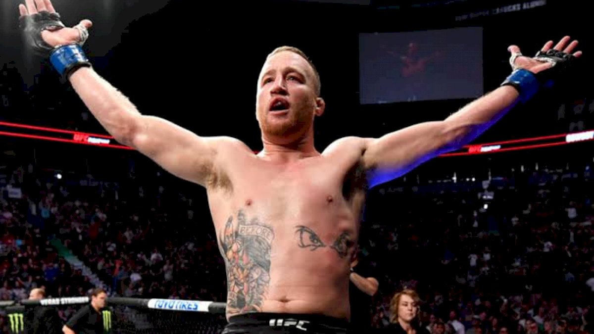 Ejek McGregor Pensiun Dini dari UFC, Gaethje: Lansia Tinggal di Rumah