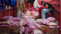 Peduli Korban Banjir Bandang Luwu Utara, PRAKARZA Teknik 93 Unhas Salurkan Bantuan