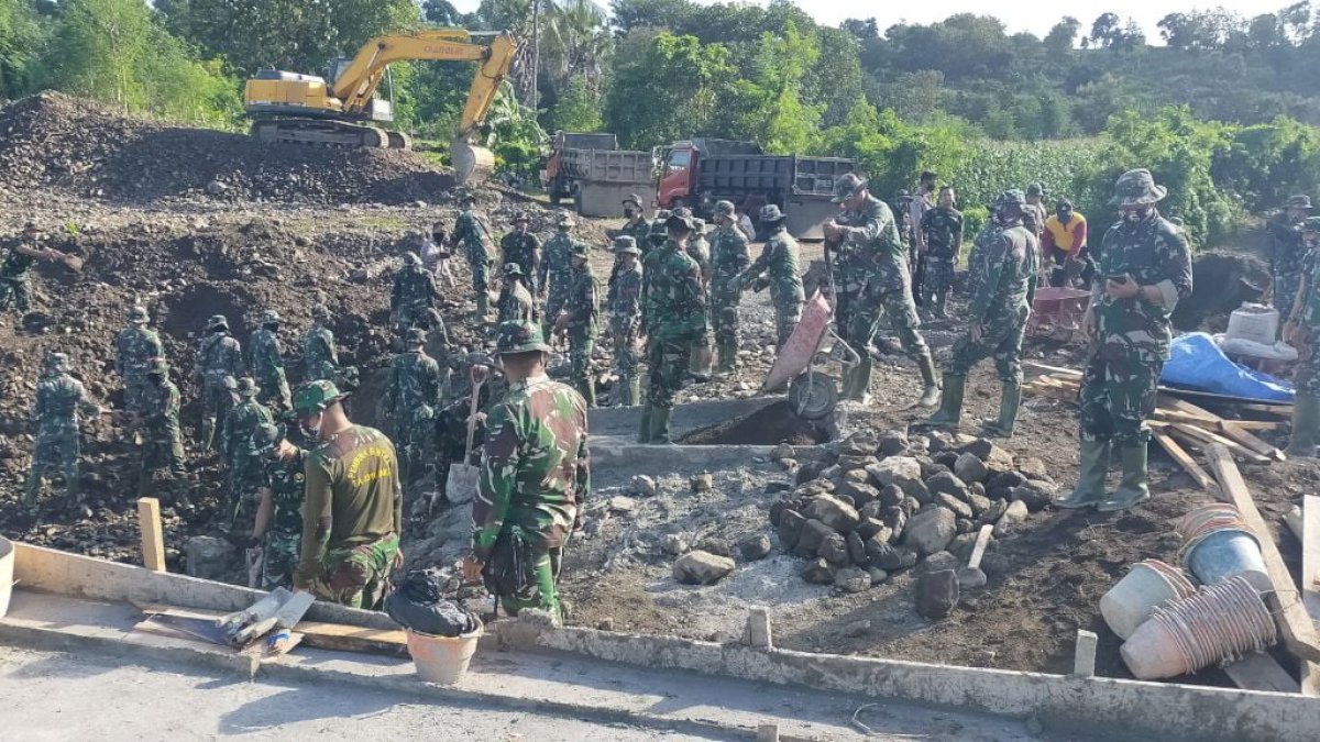 Rintis Jalan Penghubung, TMMD ke-108 Wujudkan Mimpi Warga Desa Bontorappo