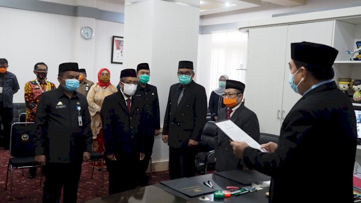 Lantik Empat Pejabat, Sekprov Ingatkan Pelayanan Tak Boleh Kendor