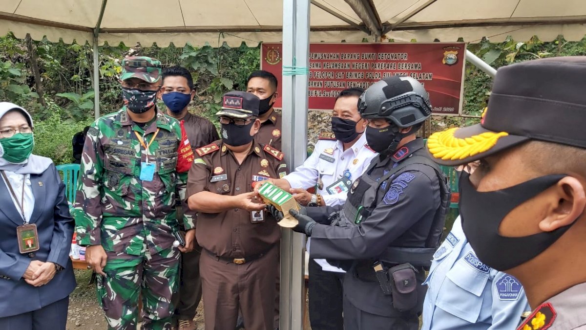 Taufan Pawe Minta Sinergitas Aparat Hukum Deteksi dan Cegah Penyelundupan Detonator