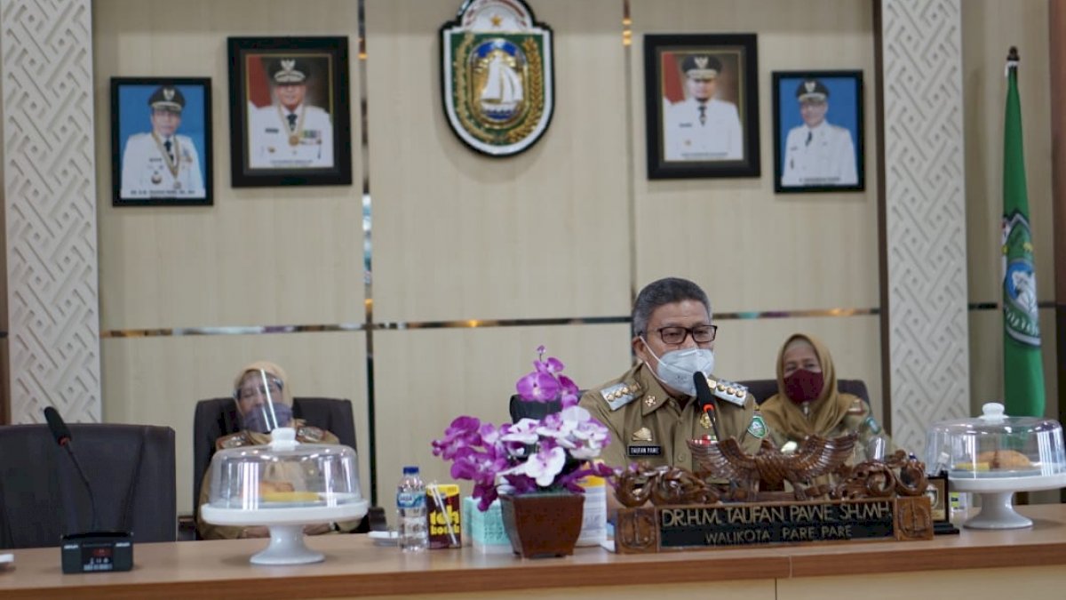 Pemkot Parepare Serahkan Insentif RT/RW, Babinsa dan Babinkamtibmas Secara Virtual