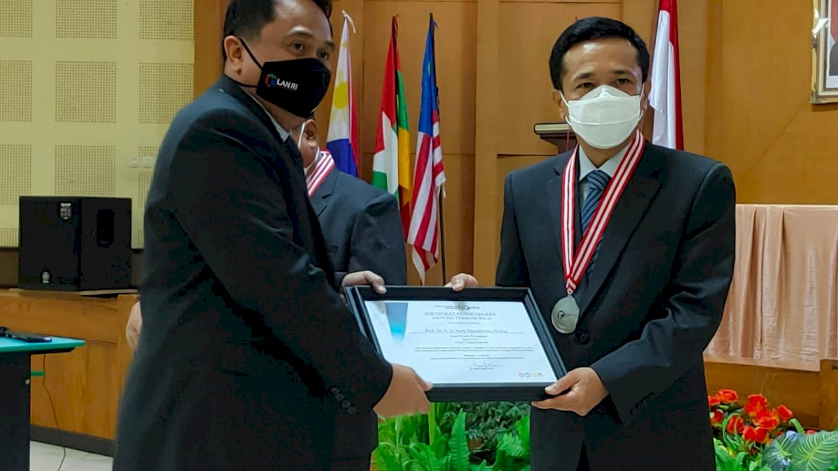 Beri Solusi Penanganan Jalan, Prof Rudy Jadi Peserta Terbaik Latpim Nasional