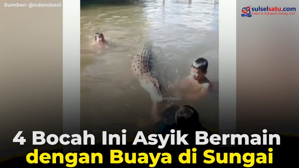 VIDEO: 4 Bocah Asyik Bermain dengan Buaya di Sungai