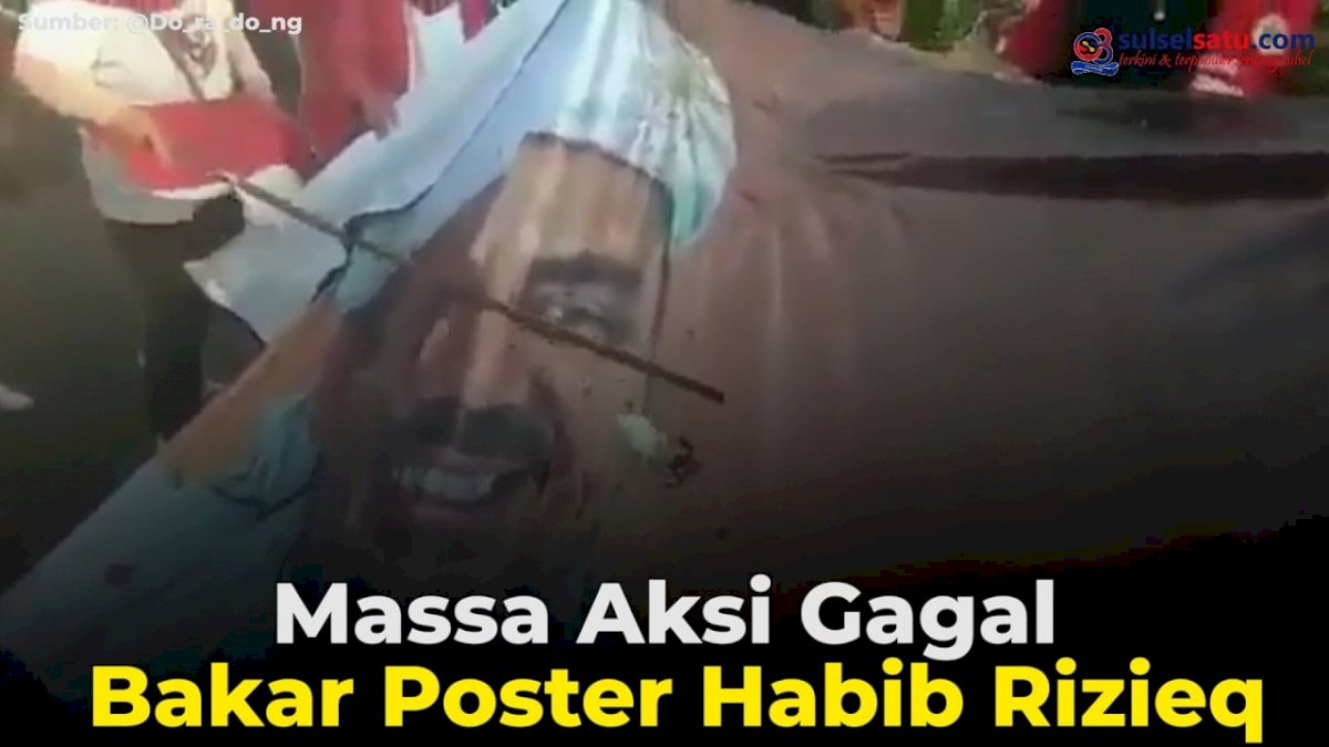 VIDEO: Massa Aksi Gagal Bakar Poster Habib Rizieq