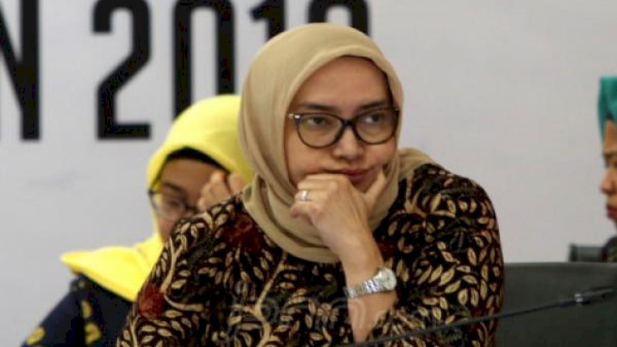 Jokowi Bakal Cabut Keppres Pemecatan Anggota KPU Evi Novida