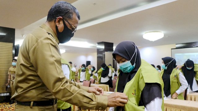 Pelepasan pendamping gizi dan konselor stunting oleh Gubernur Nurdin Abdullah. (ist)