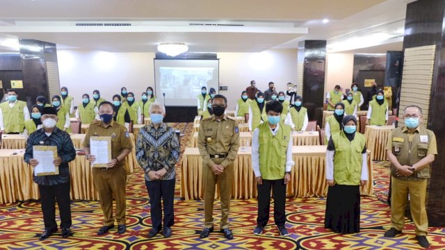 Pelepasan tenaga pendamping gizi dan konselor stunting di Hotel Best Western Makassar. (ist)