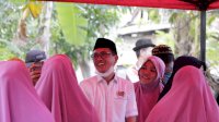 Masyarakat Herlang Doakan Askar-Pipink Menang di Pilkada Bulukumba