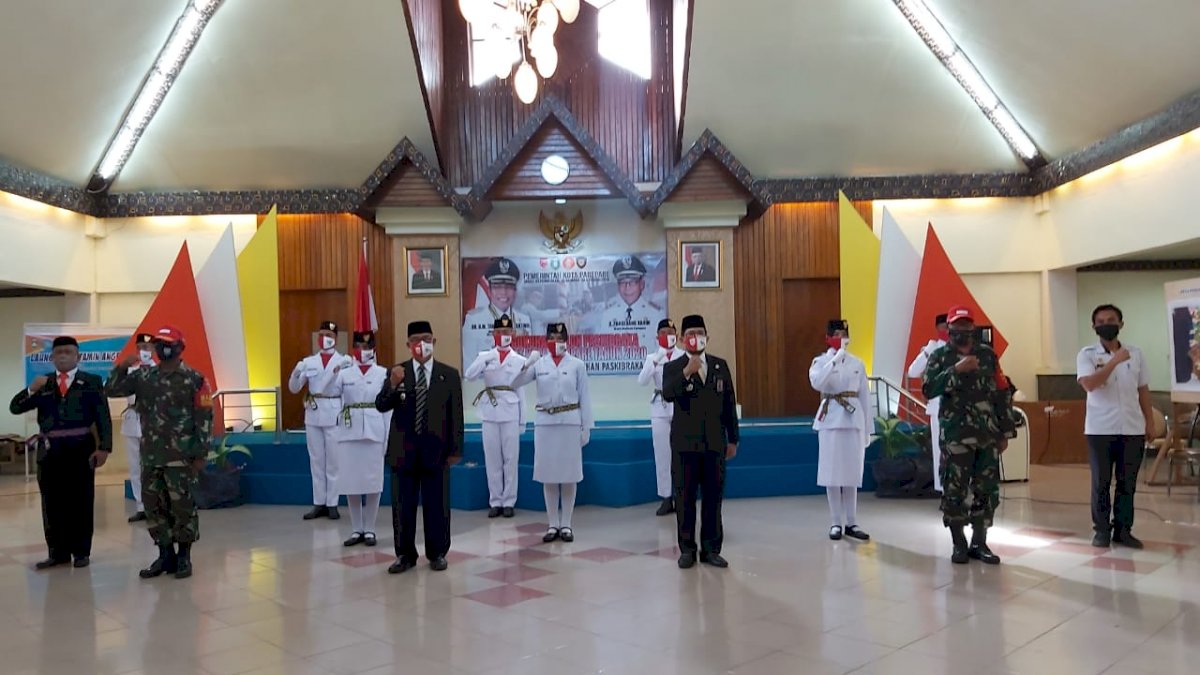 Kukuhkan 8 Anggota Paskibraka, Ini Pesan Wawali