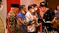 Sukses Budi Daya Porang, Syahar Diganjar Penghargaan Oleh Menteri Pertanian