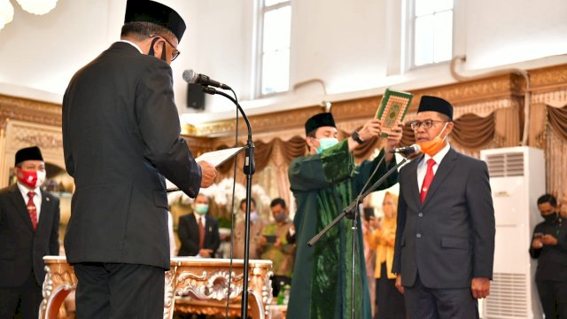 Pelantikan Prof Jufri sebagai Kepala Dinas Pendidikan Sulsel oleh Gubernur Sulsel Nurdin Abdullah. (ist)