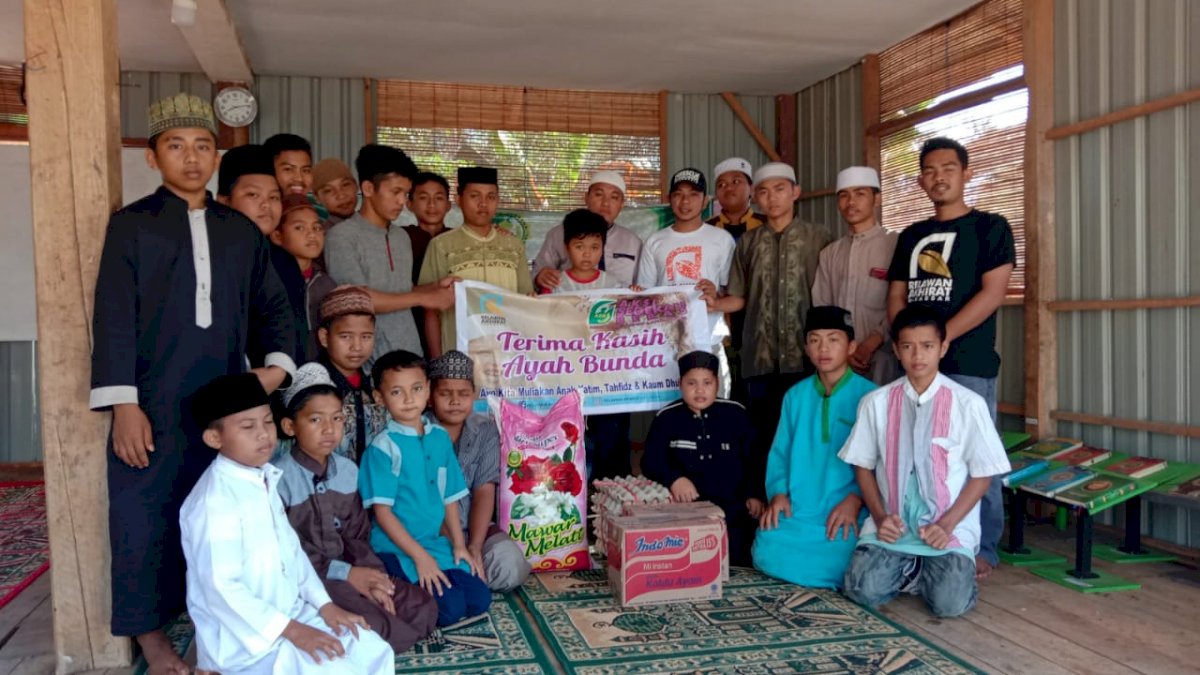 Terus Bergerak, Relawan Akhirat Makassar Salurkan Bantuan ke Pondok Tahfidz